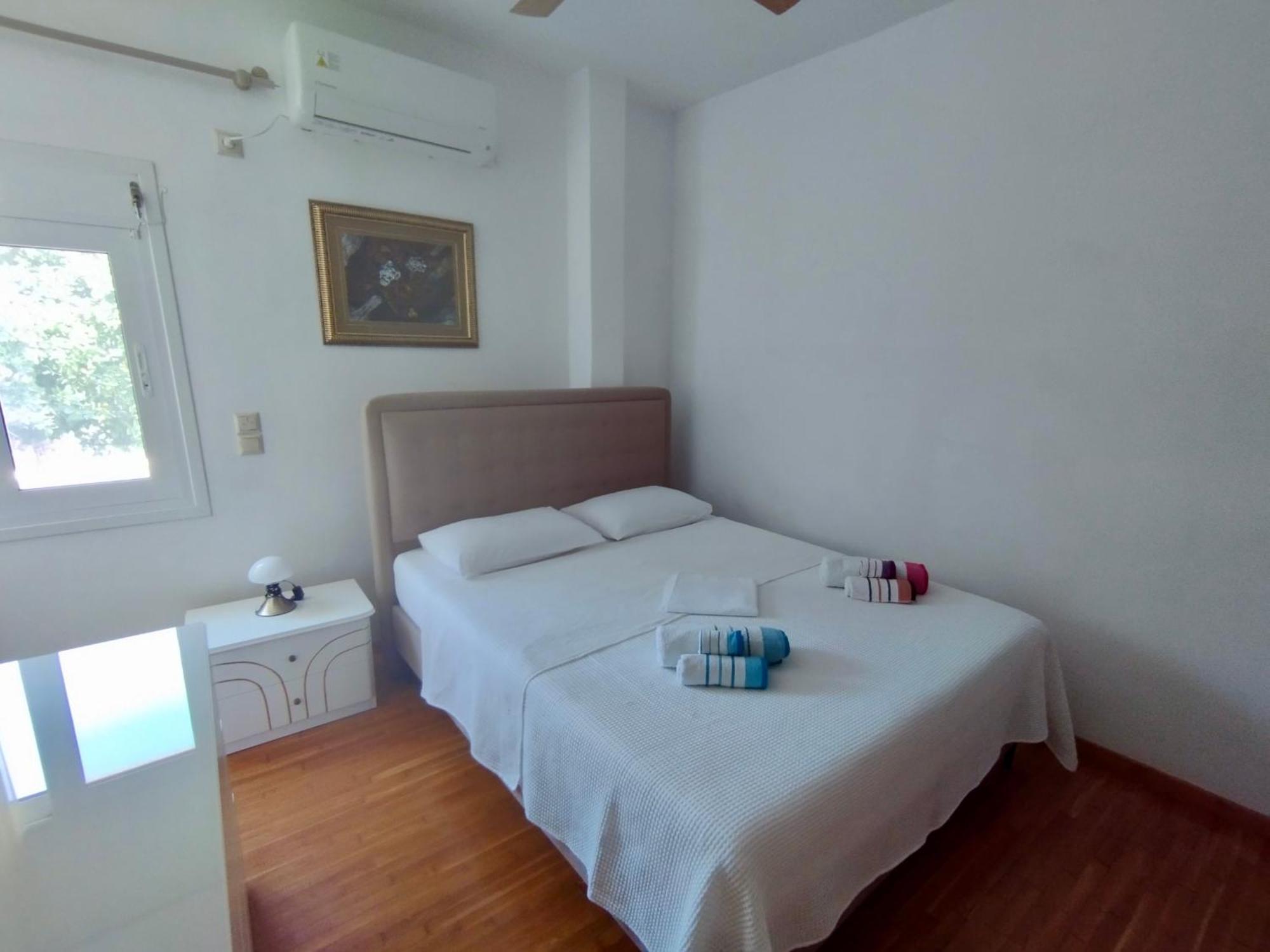 Sofia'S Seaview Villa Near Airport And Beach Артемида Екстериор снимка