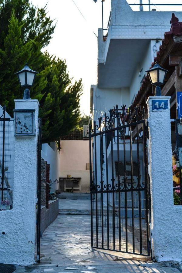 Sofia'S Seaview Villa Near Airport And Beach Артемида Екстериор снимка